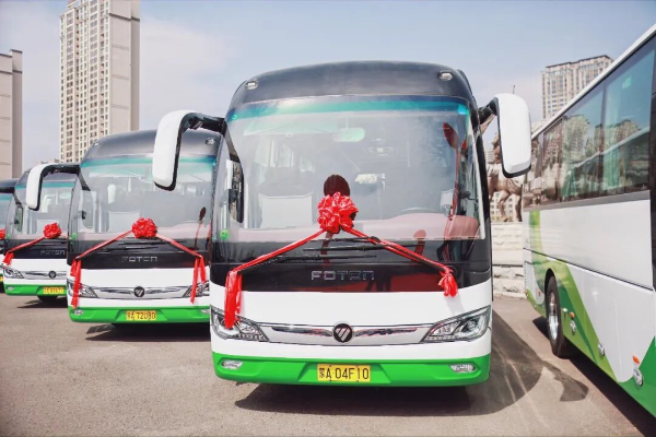 筑牢北疆文旅根基！北汽福田欧辉高品质客车交付首府旅游客运
