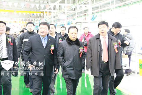 常州市领导高度关注黄海客车常州基地建设及发展