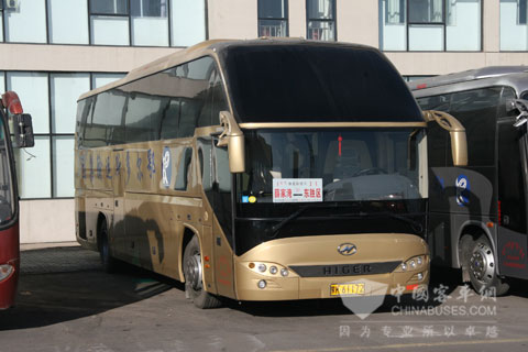 海格客车点亮草原