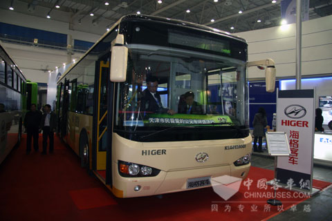 国内首创12米豪华城郊客车KLQ6129GQ1