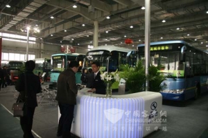 大金龙三箭齐发  强势亮相天津客车展