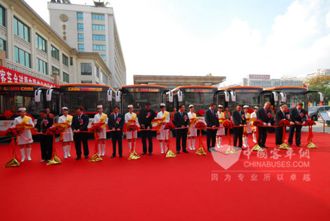 迎亚运会,福田欧V新能源公交车让羊城天更蓝