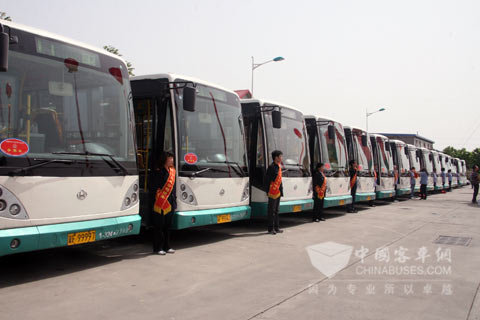 长安客车作为参赛车辆