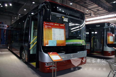 金旅XML6105系列公交车