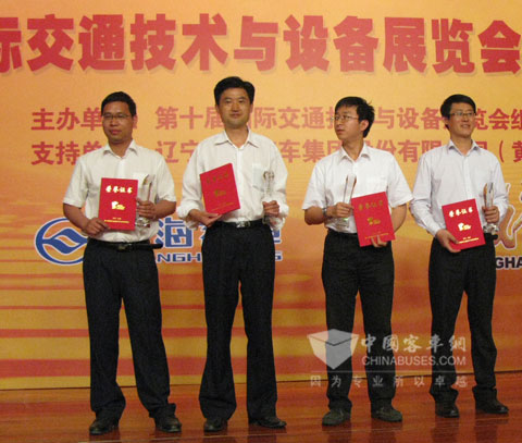 安凯客车荣耀“中国道路运输杯”三项大奖