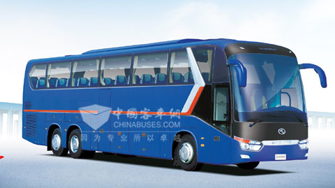 全新开发的三轴客车XMQ6130Y将成意甲罗马队坐骑