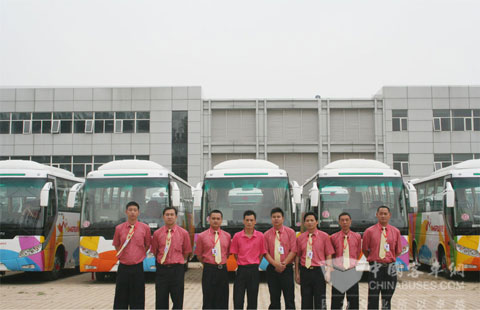 60辆福田欧V客车开赴桂林