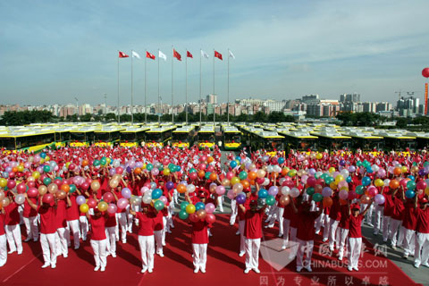 80辆大金龙清洁能源公交客车服务广州亚运会
