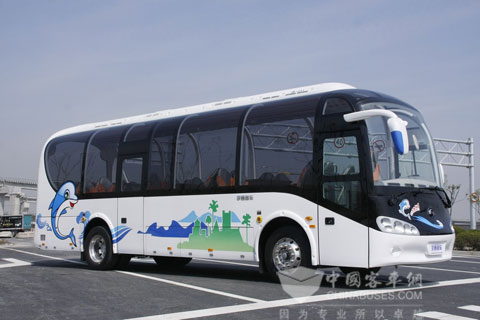 充满创新元素的宇通ZK6100EGAA