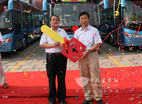 中通客车助建“绿色钢城,和谐莱芜”