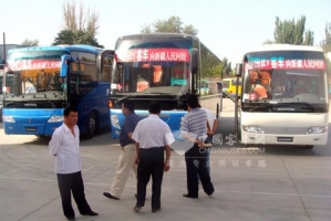 福田欧V客车挺进新疆