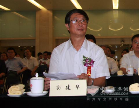 苏州金龙董事长孙建华