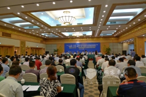 金旅混合动力客车摘得“绿色桂冠”