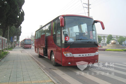 安凯HFF6110K06D豪华客车