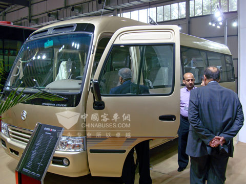 金旅“四大金刚”闪亮国际汽车零部件博览会