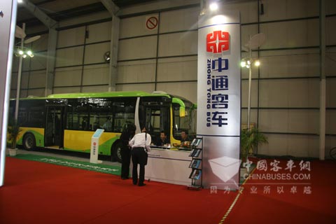 中通新能源客车:国际汽车零部件博览会上显风采