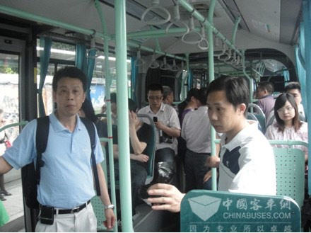 中国BRT之王现身深圳,成为市民新宠