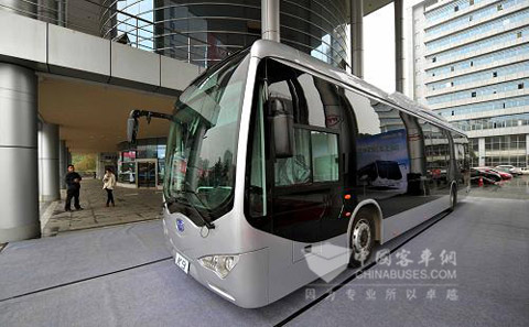 比亚迪纯电动大客K9亮相长沙科交会