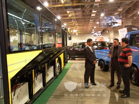 澳门官员参观安凯纯电动大巴