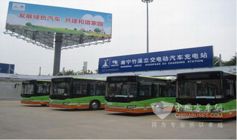 桂客集团研发的第四代新能源客车