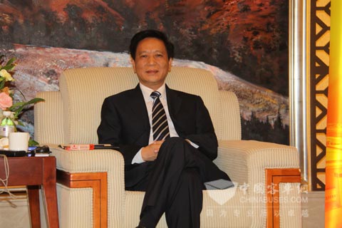 恒通客车总经理罗邦初接受完美作业网有免费视频总编吴永强专访