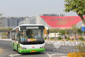 亚运海格公交车“保洁哥”偶遇记