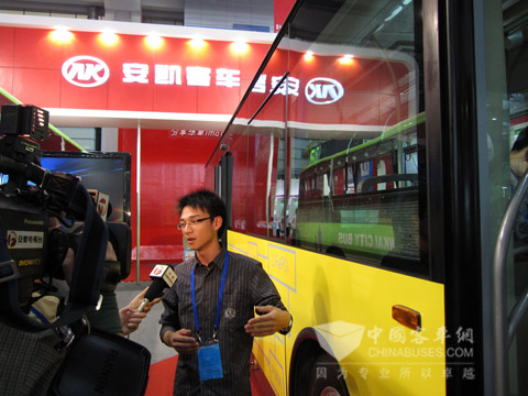 安凯客车成功服务十二届高交会