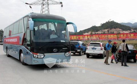 大金龙荣当“海翼杯”全国汽车越野赛指定用车