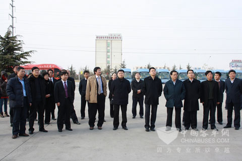 科技部专家在市政府领导陪同下莅临公司检查指导工作