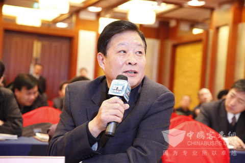 G-BOS工程师与客运企业老总热烈交流