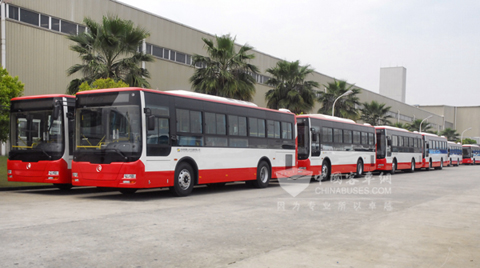 厦门金旅70辆XML6105J13CN型天然气客车整装待发,陆续交付无锡公交