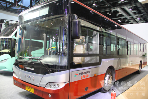 “中国道路运输杯”最佳公交客车青年JNP6120GV