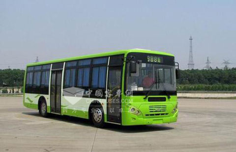 中标的东风扬子江公交车
