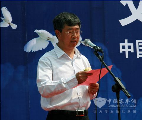 福田欧V新能源客车公司常务副总经理李洪俊致辞