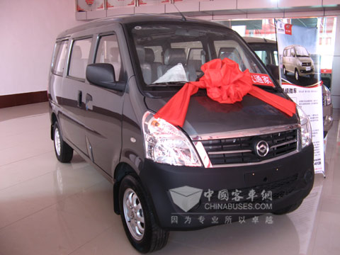 陕汽集团新出的微型客车“陕汽通家”