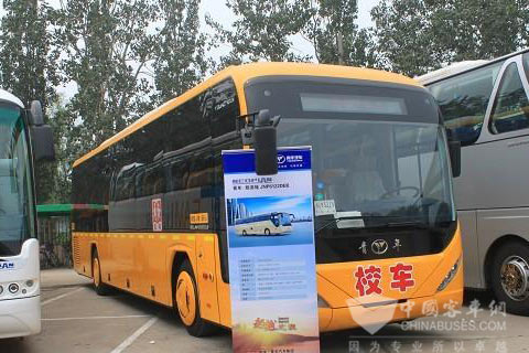 青年专用校车JNP6120GLM