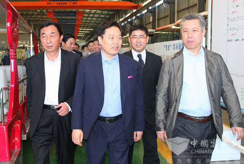 香港协鑫、陕西煤化、江苏悦达首要参观中大新能源汽车厂房