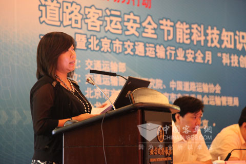 中青旅旅游服务分公司市场销售部经理王旭介绍使用G-BOS经验