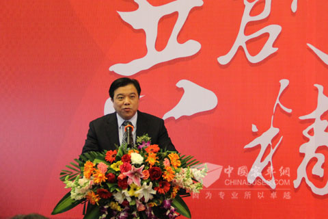 恒通客车总经理郑先国作主题发言