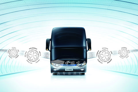 搭载创新科技的大金龙新一代客车于北京客车展上亮相