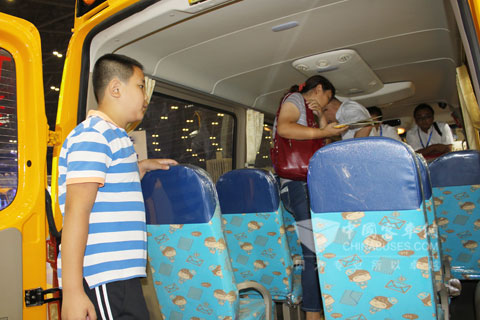 海格龙驹校车备受青睐