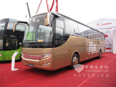 HFF6129K40Q豪华旅游客车