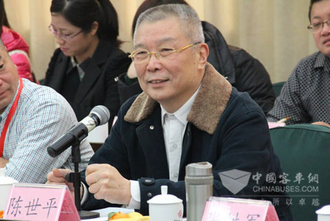 中国公路学会客车分会专家委员会委员、客车零部件委员会副主任陈世平