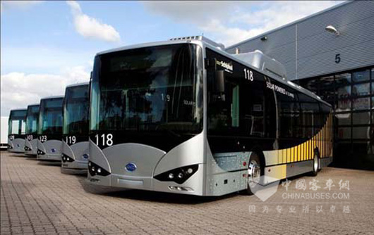 比亚迪的12米大巴