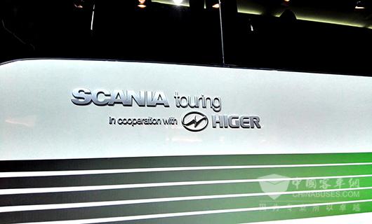 “统领”车身上醒目的双logo