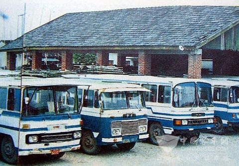 上世纪八十年代的客车站场