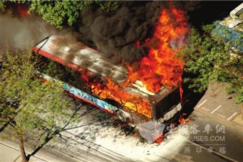 北京公交自燃