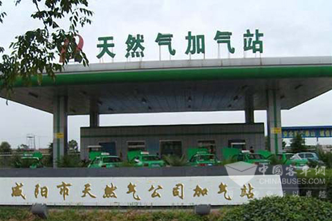 天然气客车加气站