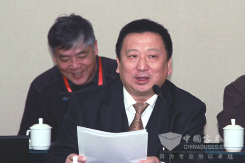 深圳市运发集团资产机务部部长于怀勇