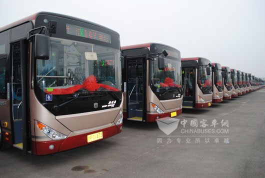 中通插电式气电混合新能源客车